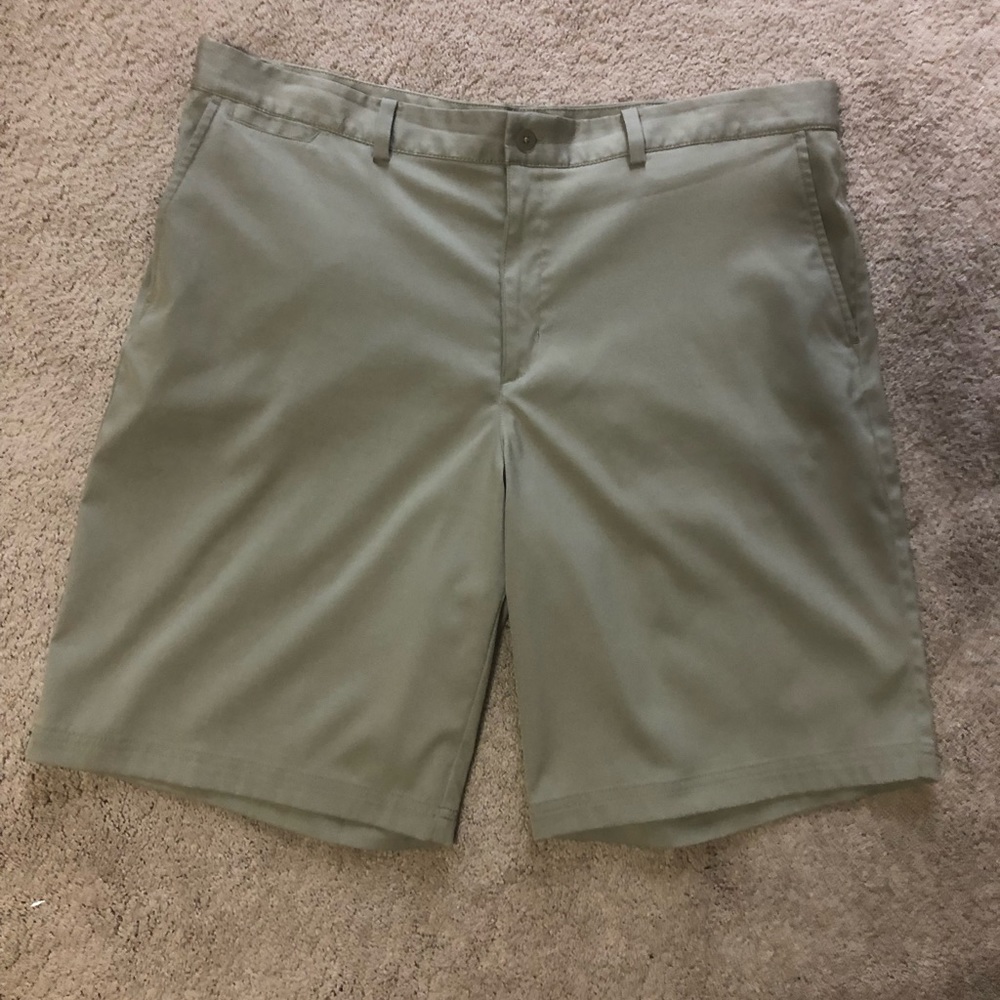Mens Nike Dri-Fit Golf Shorts size 38 inseam 10.5